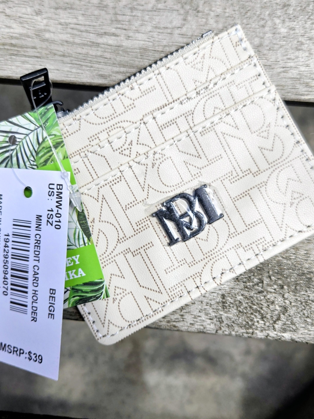 LONDON FOG Cream Crossbody Bag with Gold Hardware + Badgley MISCHKA Cardholder - Picture 5 of 8